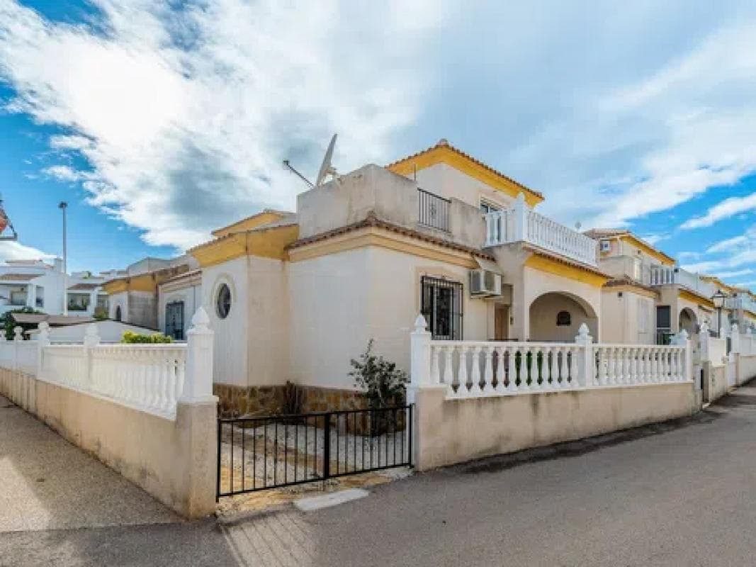 Sale of townhouse in DISEMINADOS COSTA, 3 , Orihuela photo 2