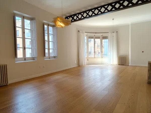 Venta de piso en BAILEN, Alicante / Alacant
photo 1