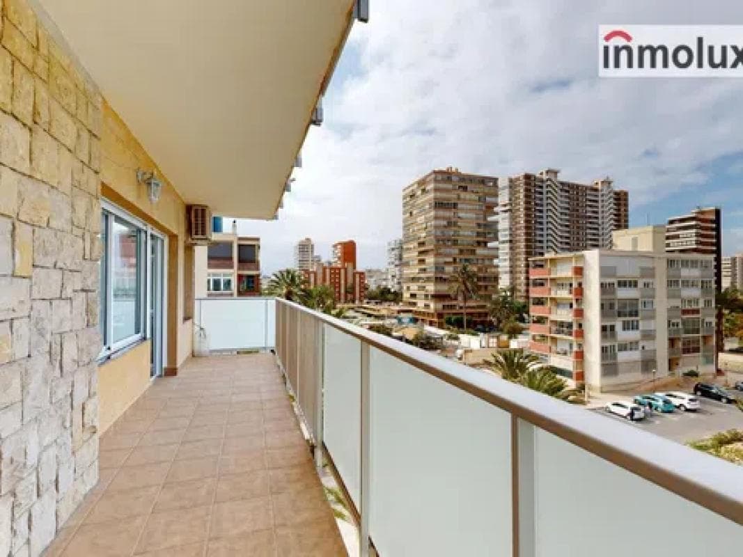 Sale of apartment in Avenida de Niza, Alicante
photo 5