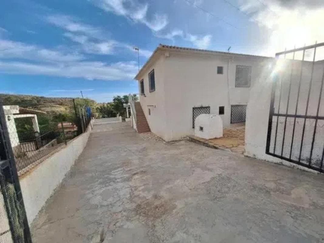 Property photo 4