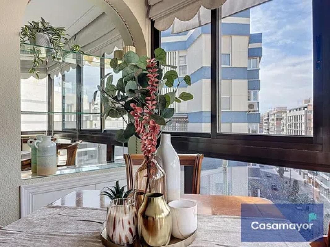 Sale of apartment in Avenida Maisonnave, 31, Alicante
photo 2