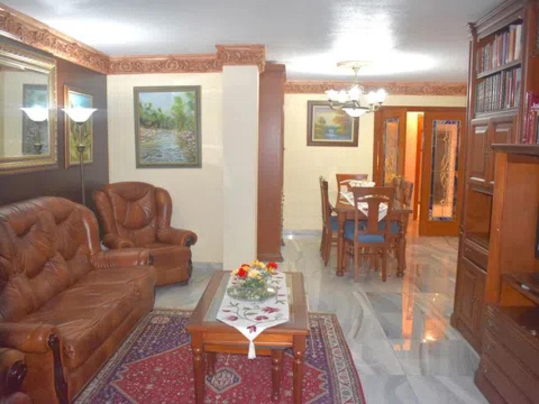 Sale of apartment in Calle General O'Donnell, 15, Alicante
photo 3