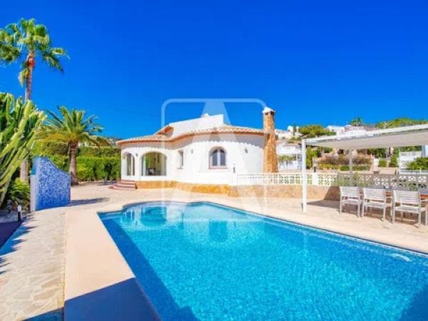 Chalet independiente en venta en Cala Advocat - Baladrar, Benissa
thumbnail 1