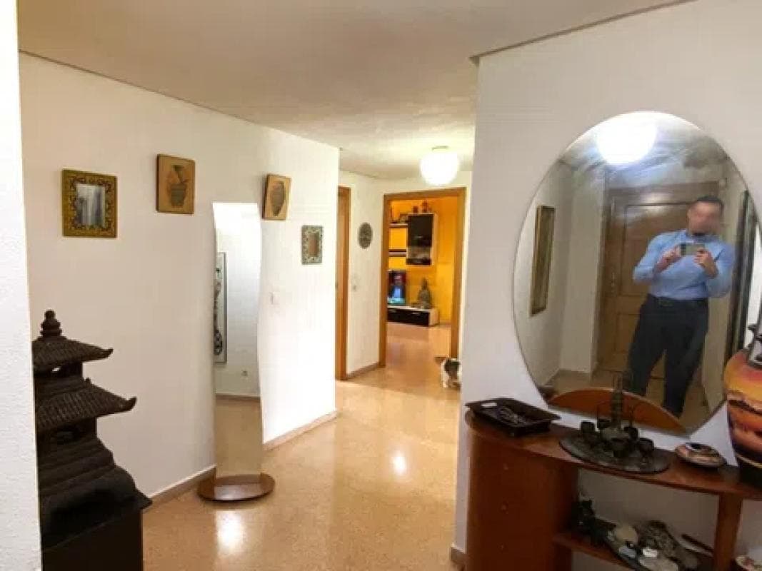 Venta de piso en Barrio Carolinas Altas, Alicante / Alacant
photo 5