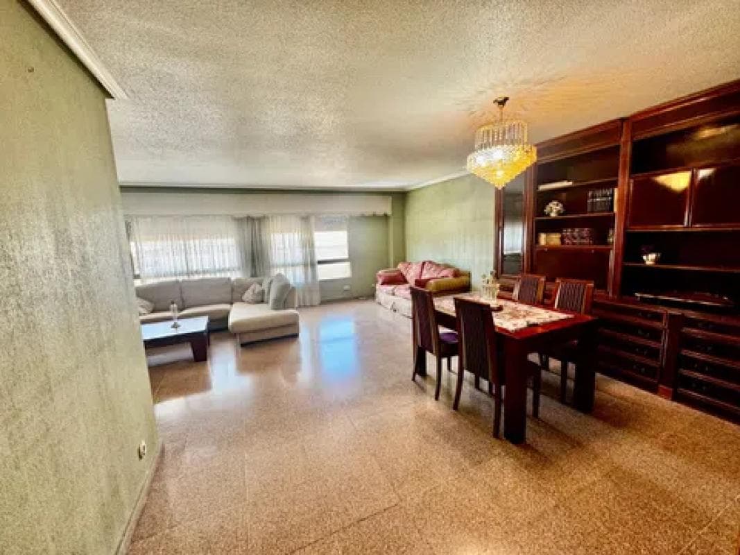 Venta de piso en Barrio Santo Domingo, Alicante / Alacant
photo 3