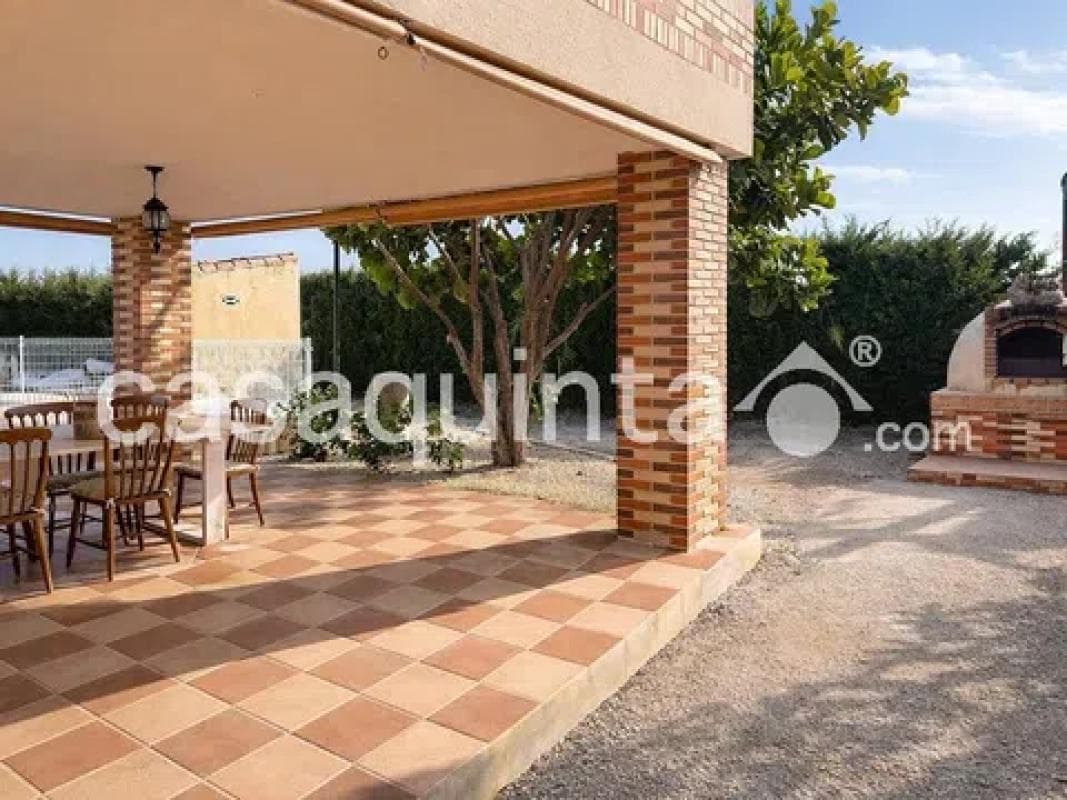Propiedades en venta y alquiler en España photo 5
