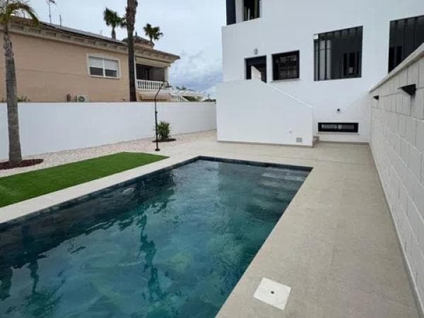 Casa independiente photo 1