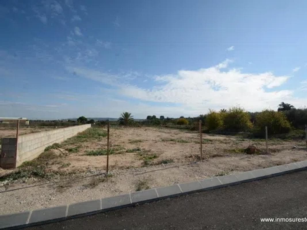 Terreno en venta en Bigastro, Alicante photo 3