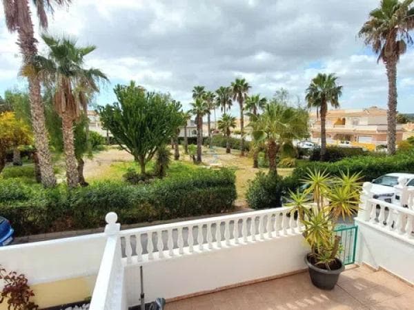 Chalet independiente en venta en Benijofar, Benijofar thumbnail 2
