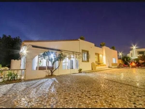 Casa independiente en calle Galicia thumbnail 2