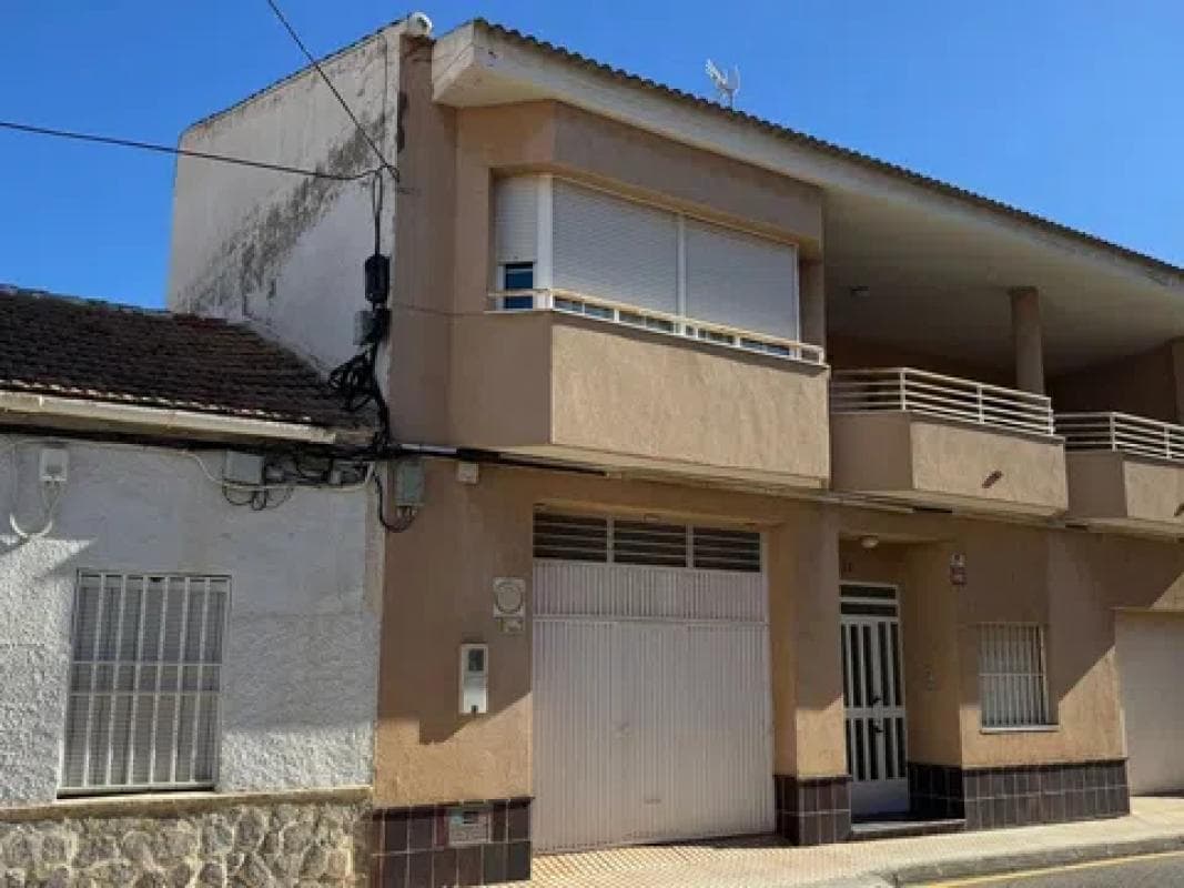 Propiedades en venta y alquiler en España photo 3