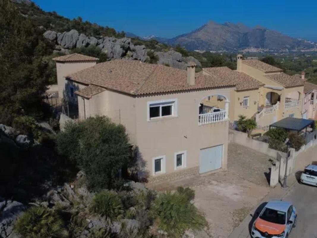 Property photo 3