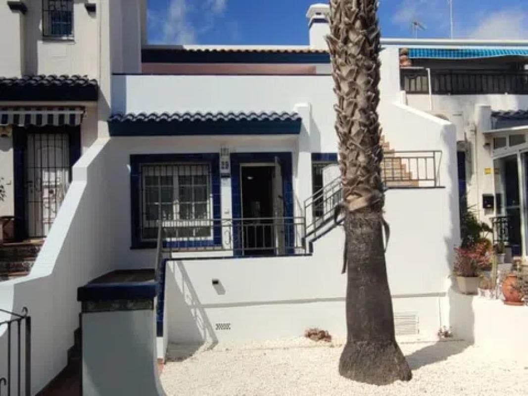 Sale of townhouse in Calle Níspero, 194 , Orihuela photo 2