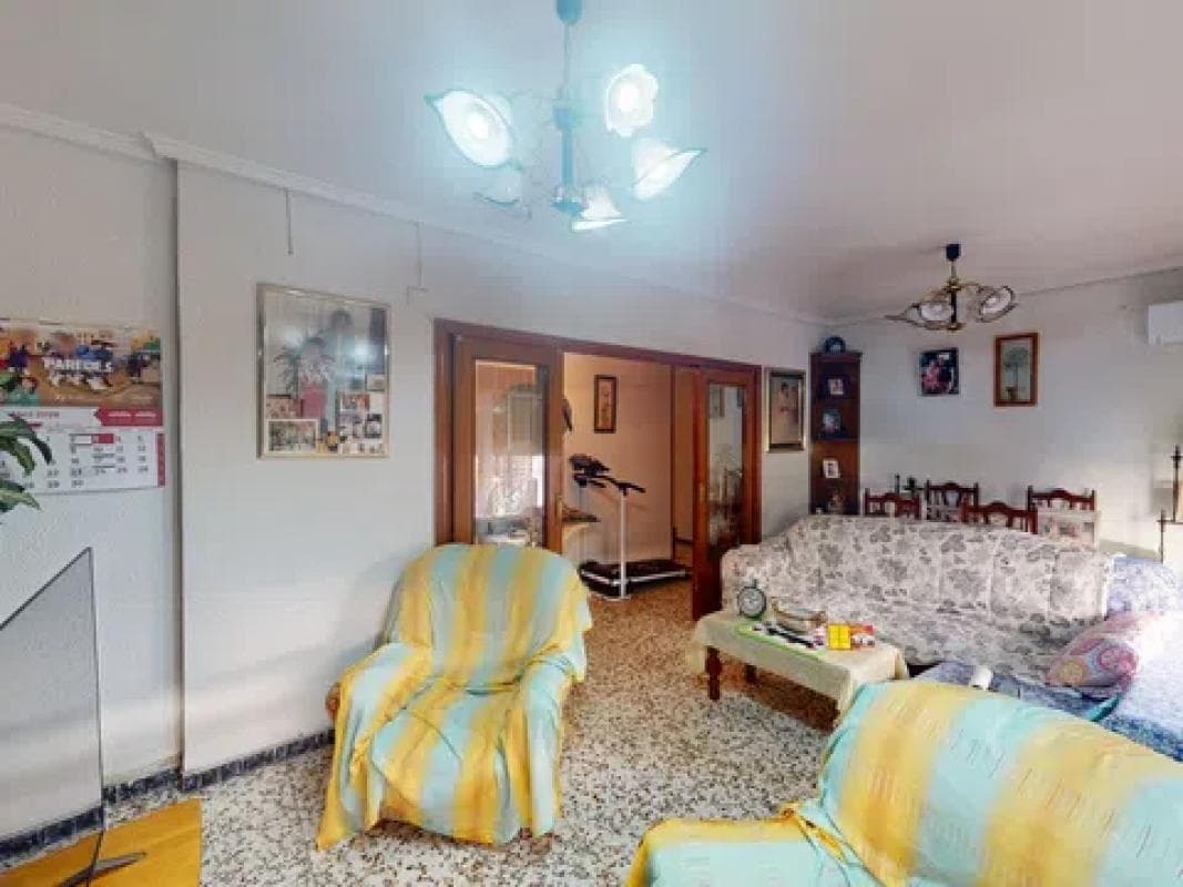 Venta de piso en Calle Pablo Picasso, Elche / Elx
photo 3
