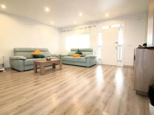 Duplex for sale on Calle Quevedo, Pilar de la Horadada thumbnail 2