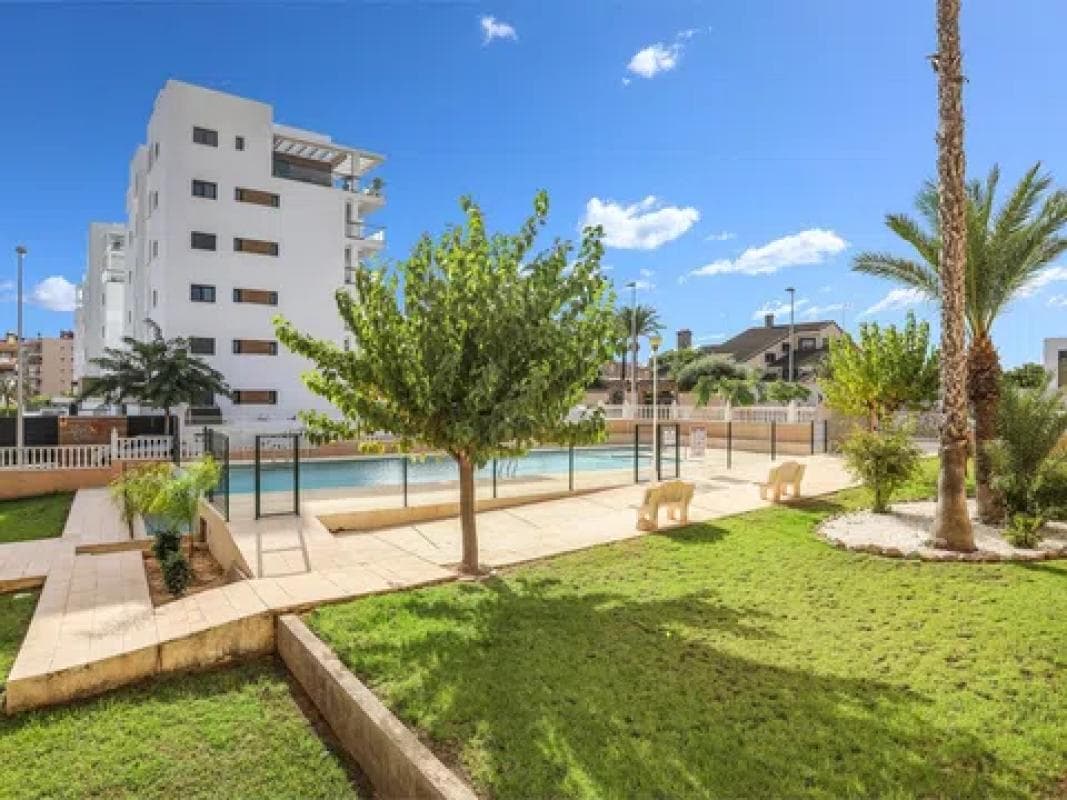 Venta de piso en Calle Titanic, Pilar de la Horadada
photo 2
