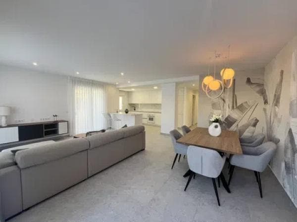 Продажа квартиры на Barrio Zona los Frutales, Торревьеха
photo 1