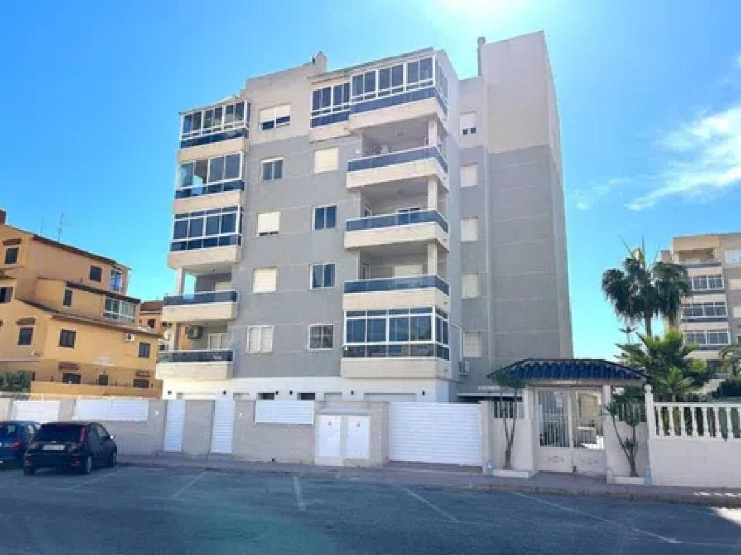 Venta de piso en Barrio Zona los Frutales, Torrevieja
photo 2