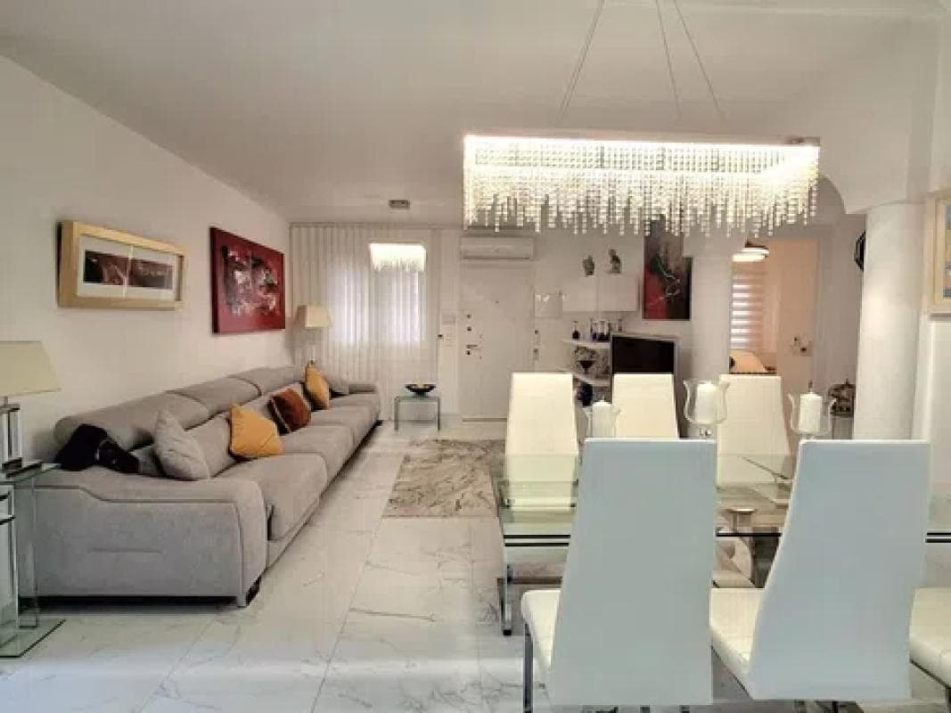 Venta de chalet independiente en Urbanizaciones, Guardamar del Segura
photo 3