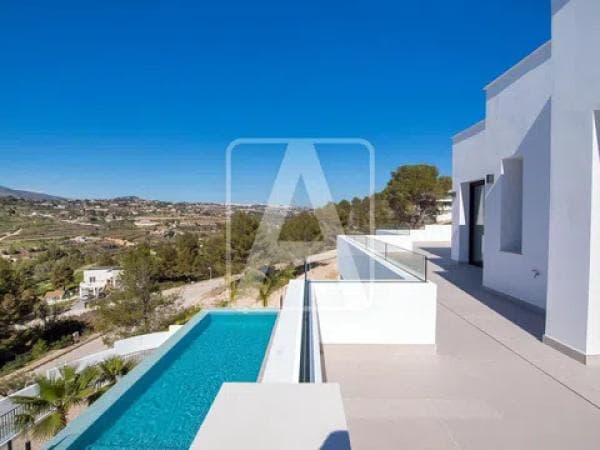 Casa independiente en calle Urb. Empedrola II, 10 thumbnail 1