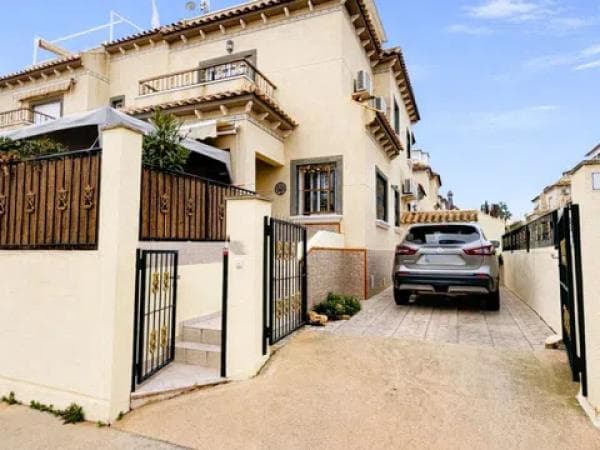 Chalet pareado thumbnail 1