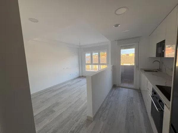 Duplex en venta en Calle Mayor, 72, Puebla de Alfindén thumbnail 1