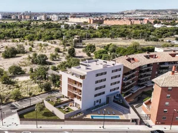 Venta de piso en Calle Andalán, 38, Zaragoza
thumbnail 2