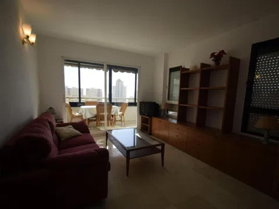 Venta de piso en Calle Esperanto, Benidorm
photo 2