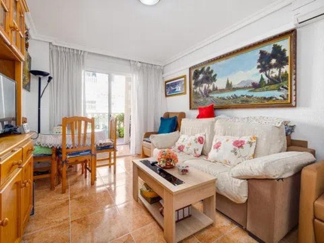 Venta de piso en Calle Bilbao, Torrevieja
photo 2