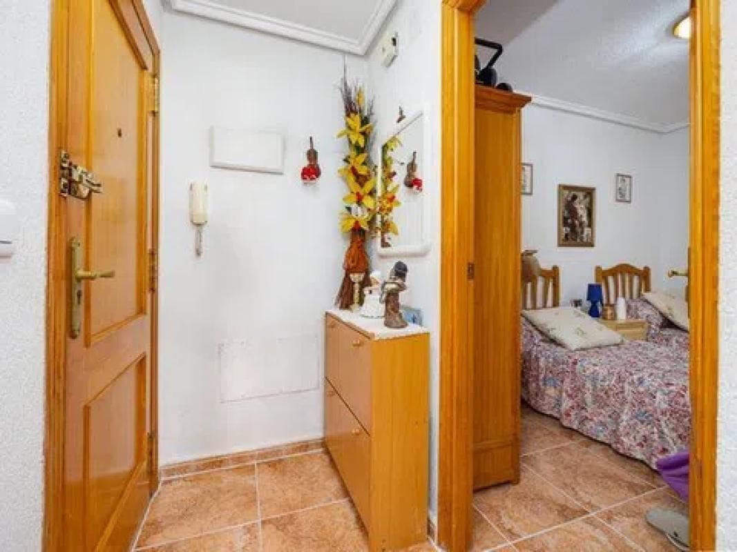 Venta de piso en Calle Bilbao, Torrevieja
photo 5