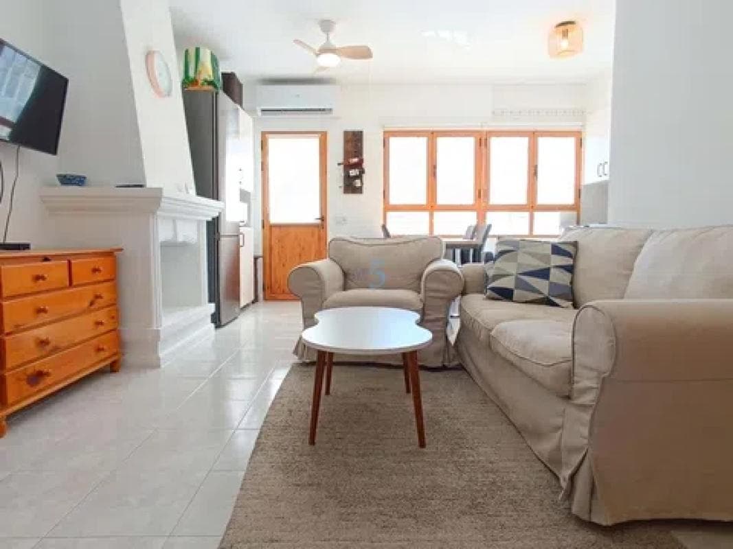 Venta de piso en Barrio Zona los Frutales, Torrevieja
photo 2