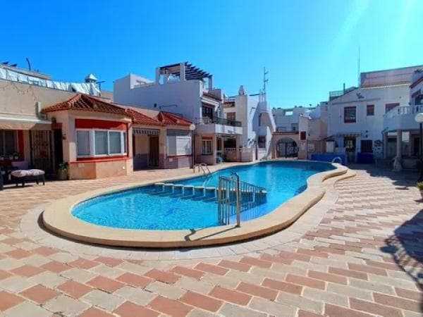Продажа квартиры на Barrio Zona los Frutales, Торревьеха
thumbnail 2