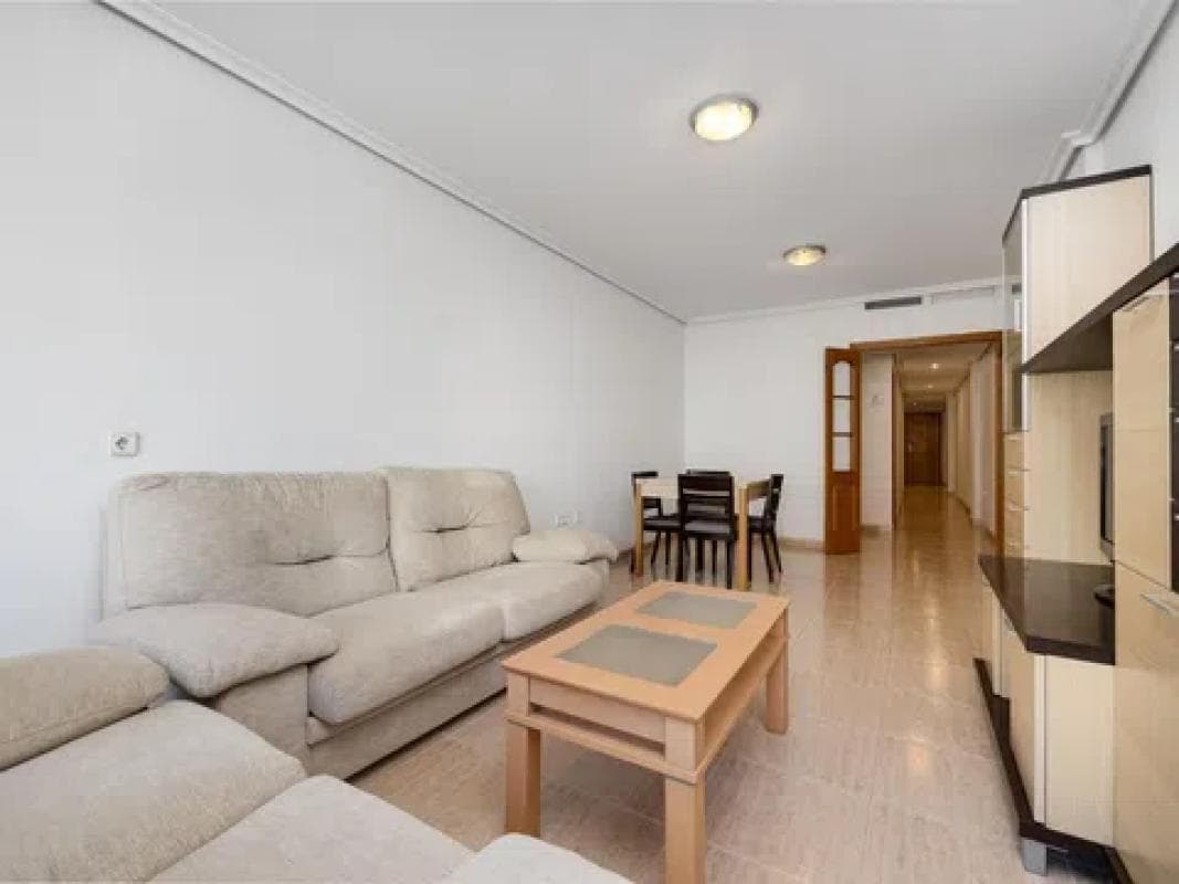 Venta de piso en Calle d Manuel Martinez Guirao, Torrevieja
photo 4