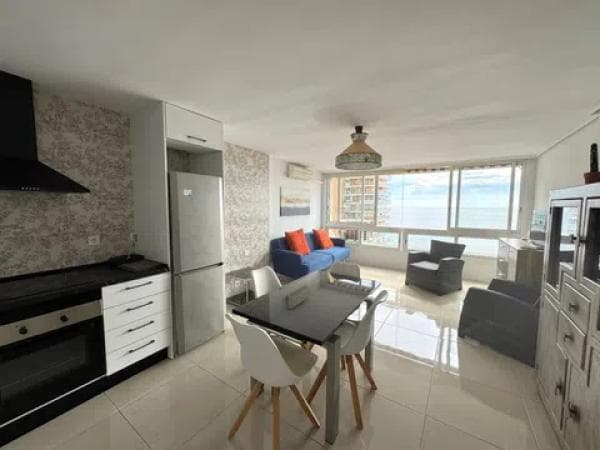 Venta de piso en Avenida de Villajoyosa, Alicante / Alacant
thumbnail 1