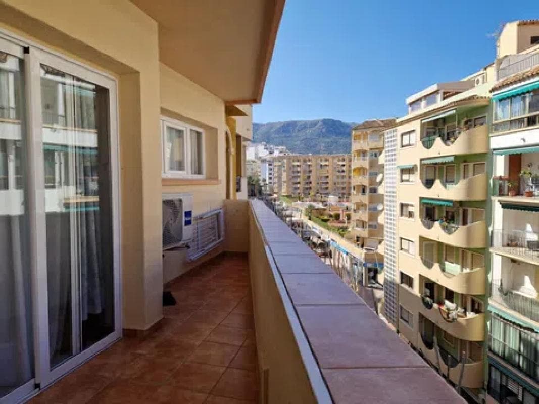 Venta de piso en Calle Pintor Sorolla, Calpe
photo 2