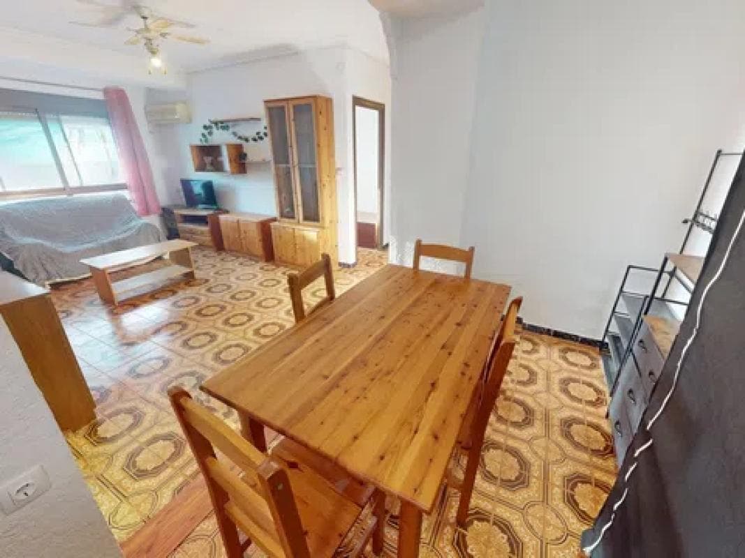 Venta de piso en Calle Federico García Lorca, Elche / Elx
photo 5