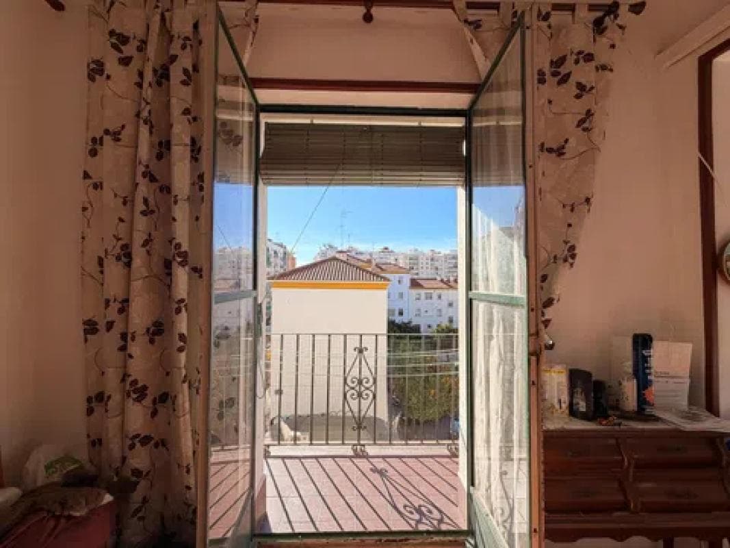 Sale of apartment in Calle Eugenio Gross s/n, Málaga
photo 2
