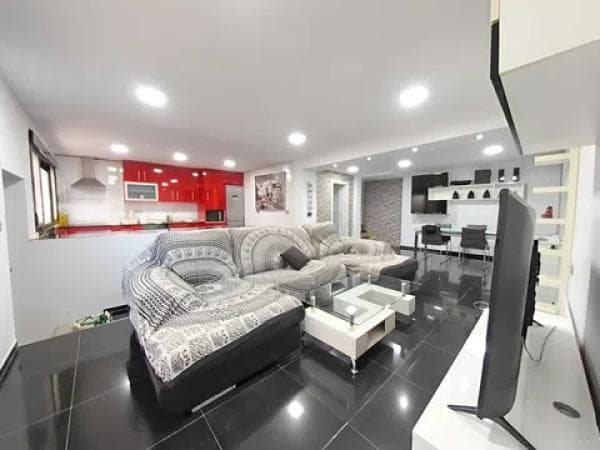 Chalet adosado thumbnail 2