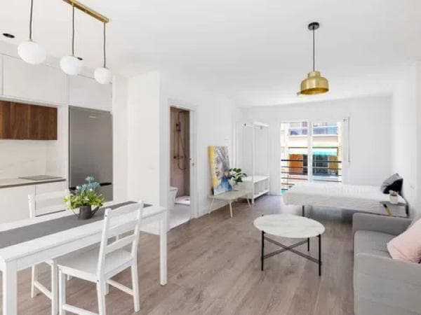 Estudio en venta en Calle Diego de Vergara, Málaga thumbnail 2
