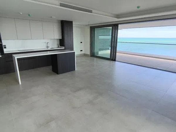 Venta de piso en Calle Pacífico, Málaga
thumbnail 1
