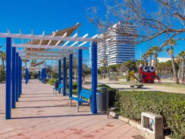 Venta de piso en Calle Pacífico, Málaga
thumbnail 2
