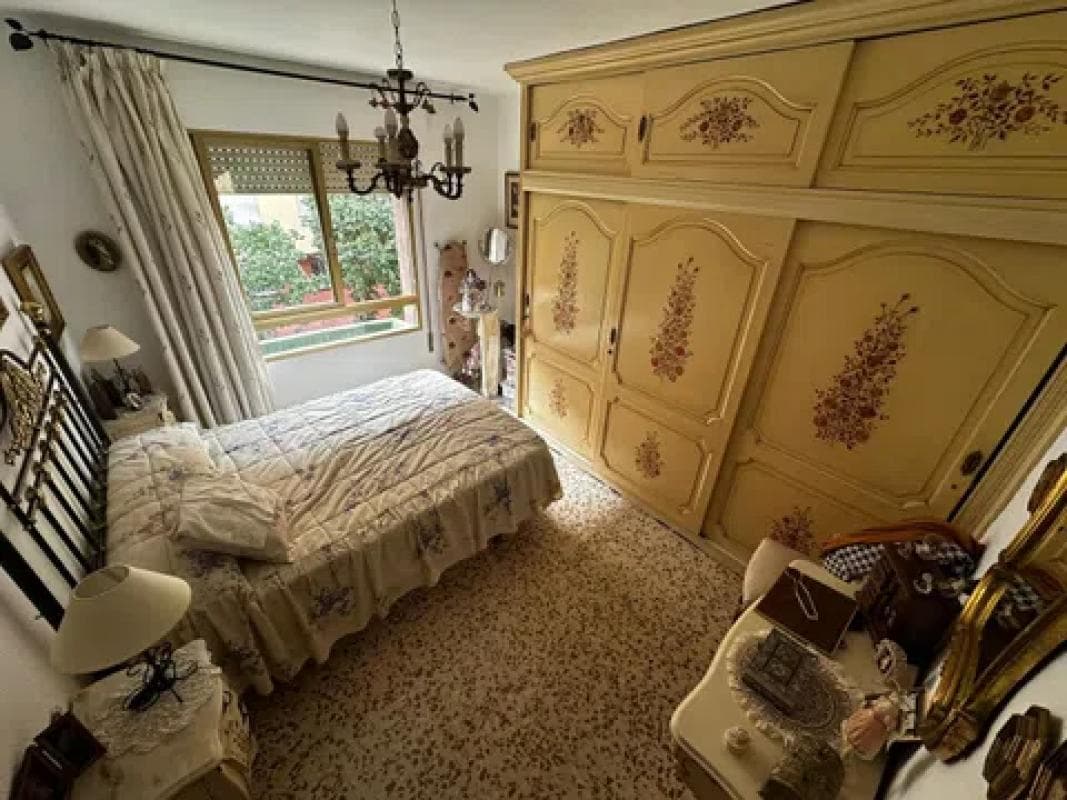 Продажа квартиры на Alameda de Capuchinos, 33, Малага
photo 2