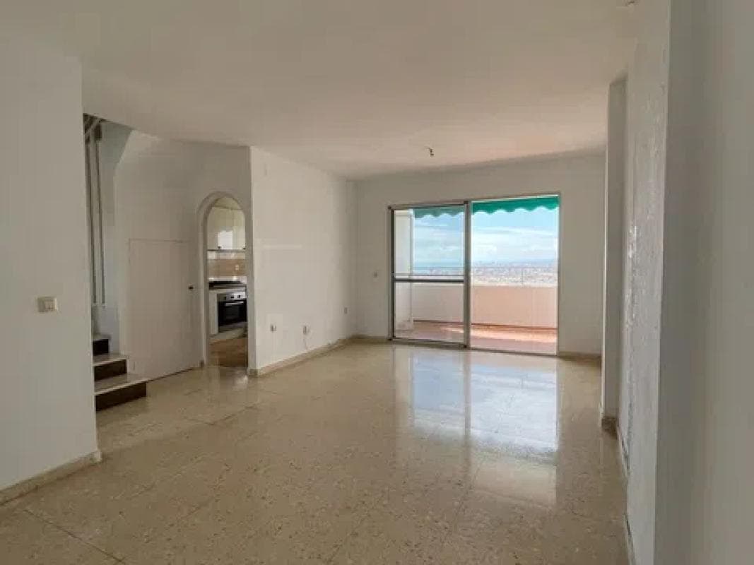 Sprzedaż duplexu w Calle Gladiolos, 24, Málaga photo 5