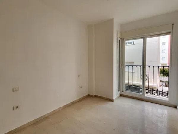 Venta de piso en Pasaje Olletas, Málaga
thumbnail 2