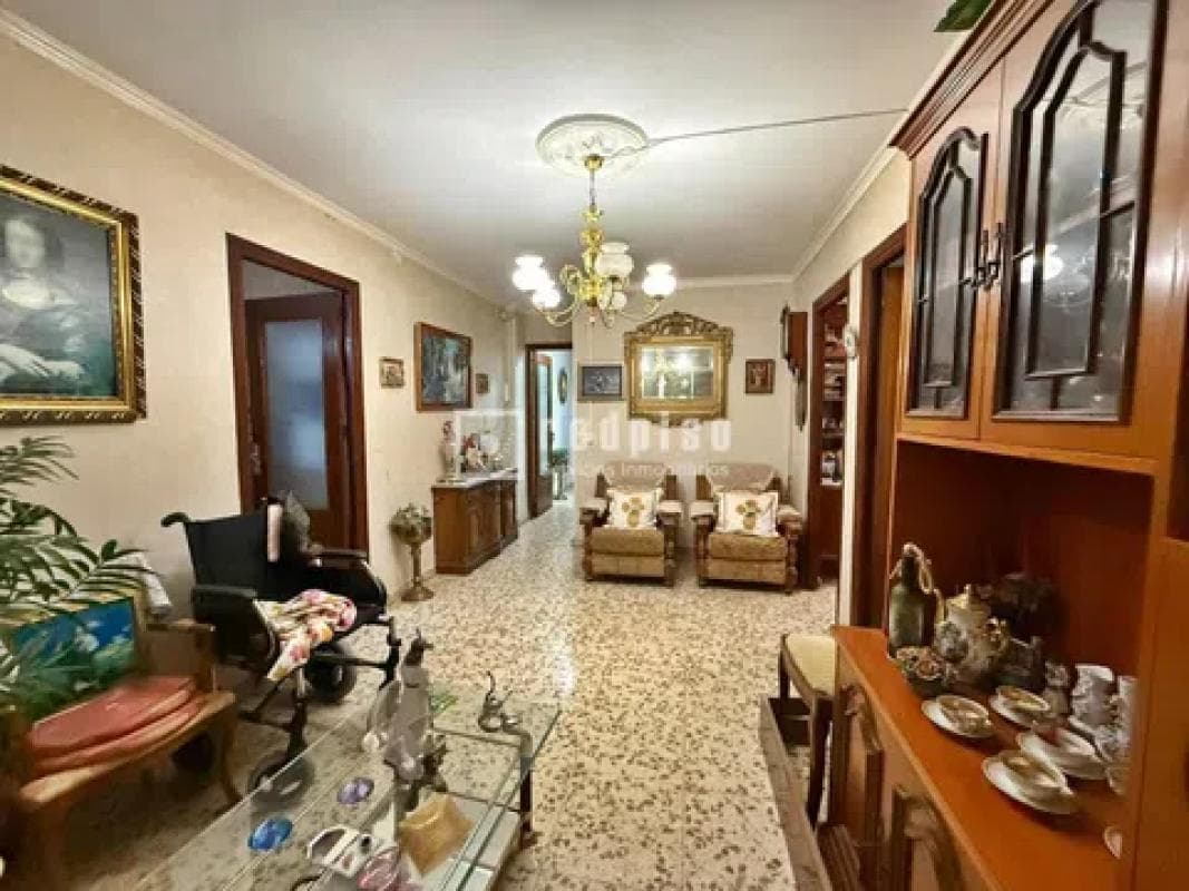 Sale of apartment in Barrio Cristo de la Epidemia, Málaga
photo 2