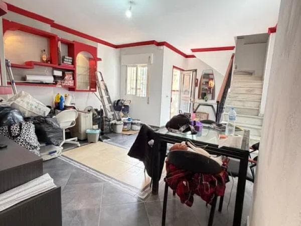 Casa independiente en pasaje Tropezón thumbnail 1