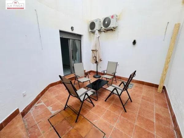 Venta de piso en Calle Periodista Juanito Cortés, Málaga
photo 1
