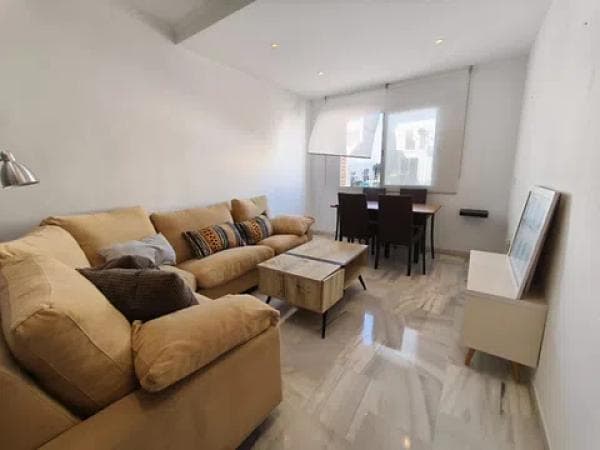 Ático en venta en Calle Huerta, Málaga thumbnail 1
