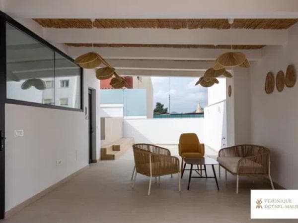 Casa independiente en calle Hermanos Oliver thumbnail 1