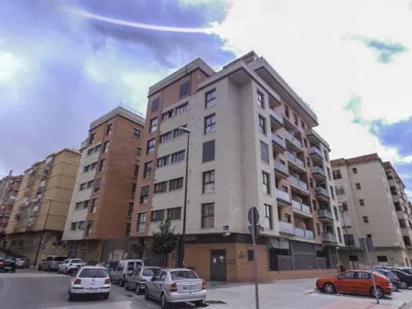 Venta de piso en C. Espirea s/n, Málaga
photo 1